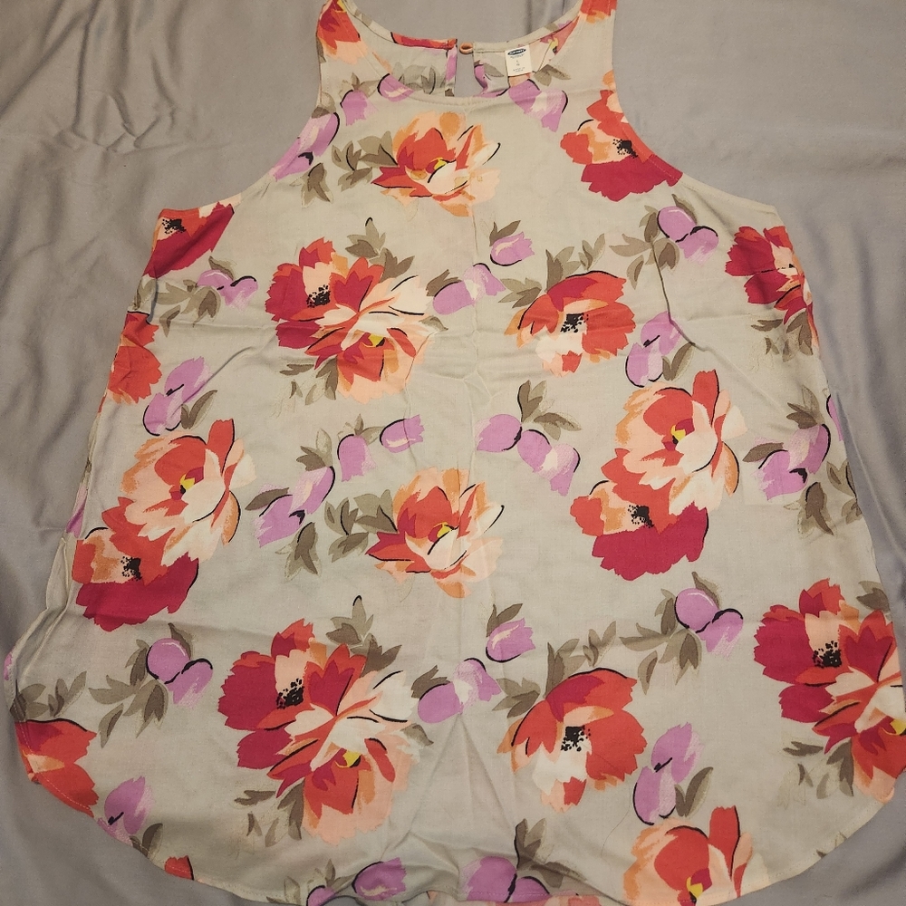 Old Navy floral sleeveless blouse